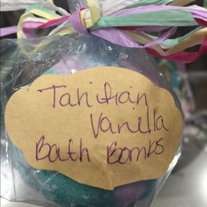 Bath Bombs, Sugar, Salt Scrubs, Goat Milk Soap!!